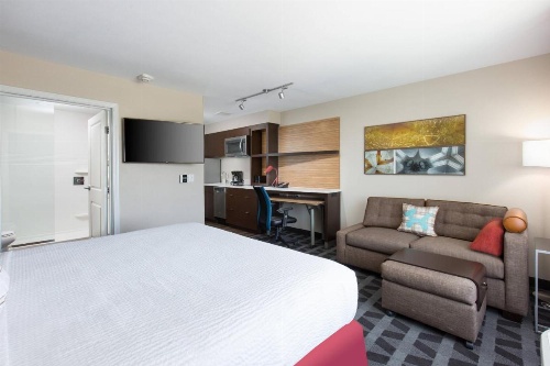 TownePlace Suites By Marriott Las Vegas Stadium District image 6