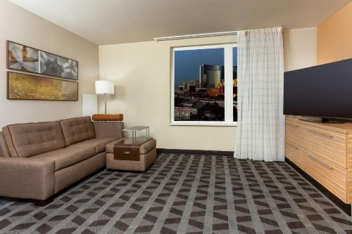TownePlace Suites By Marriott Las Vegas Stadium District image 7