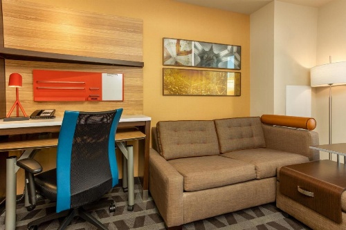 TownePlace Suites By Marriott Las Vegas Stadium District image 15